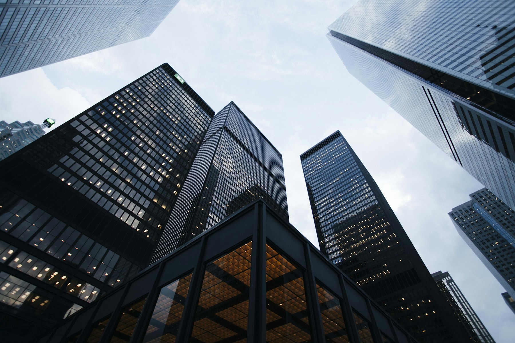 Financial district architecture — capital-markets reference photograph