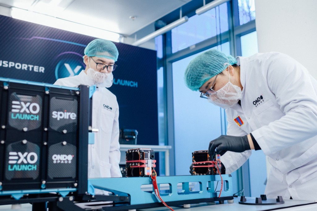 ONDO Space cleanroom — company project photography